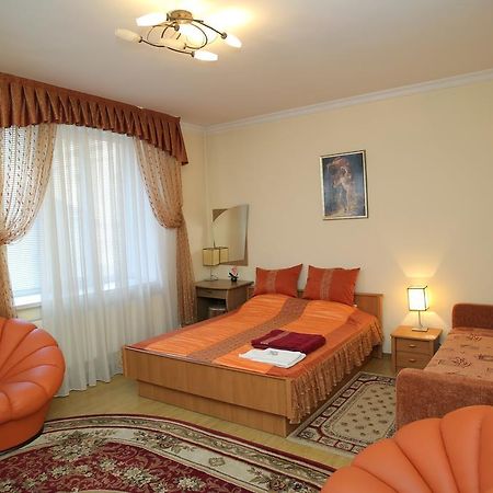 Majami Hotel Chişinau Exteriör bild