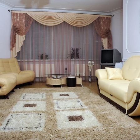 Majami Hotel Chişinau Exteriör bild
