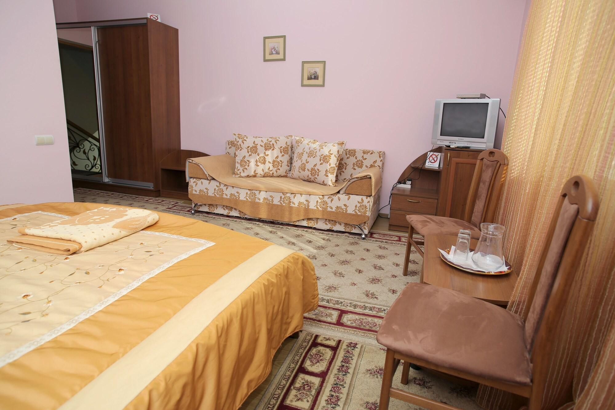 Majami Hotel Chişinau Exteriör bild