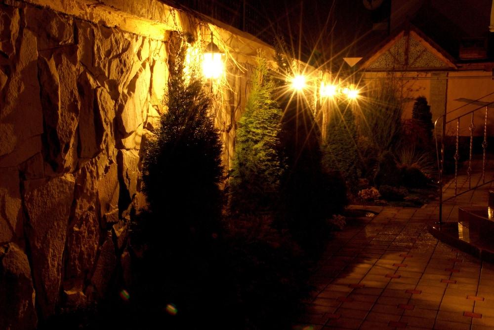 Majami Hotel Chişinau Exteriör bild