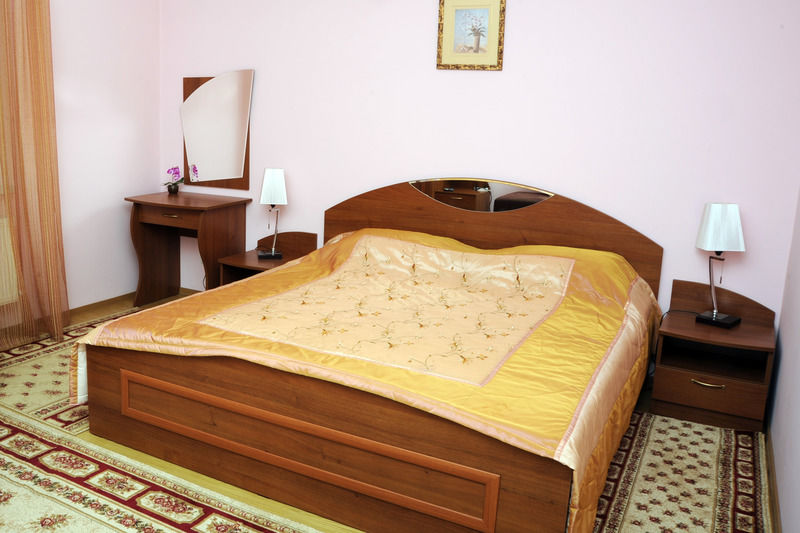 Majami Hotel Chişinau Exteriör bild