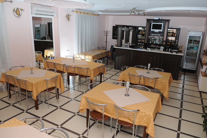 Majami Hotel Chişinau Exteriör bild