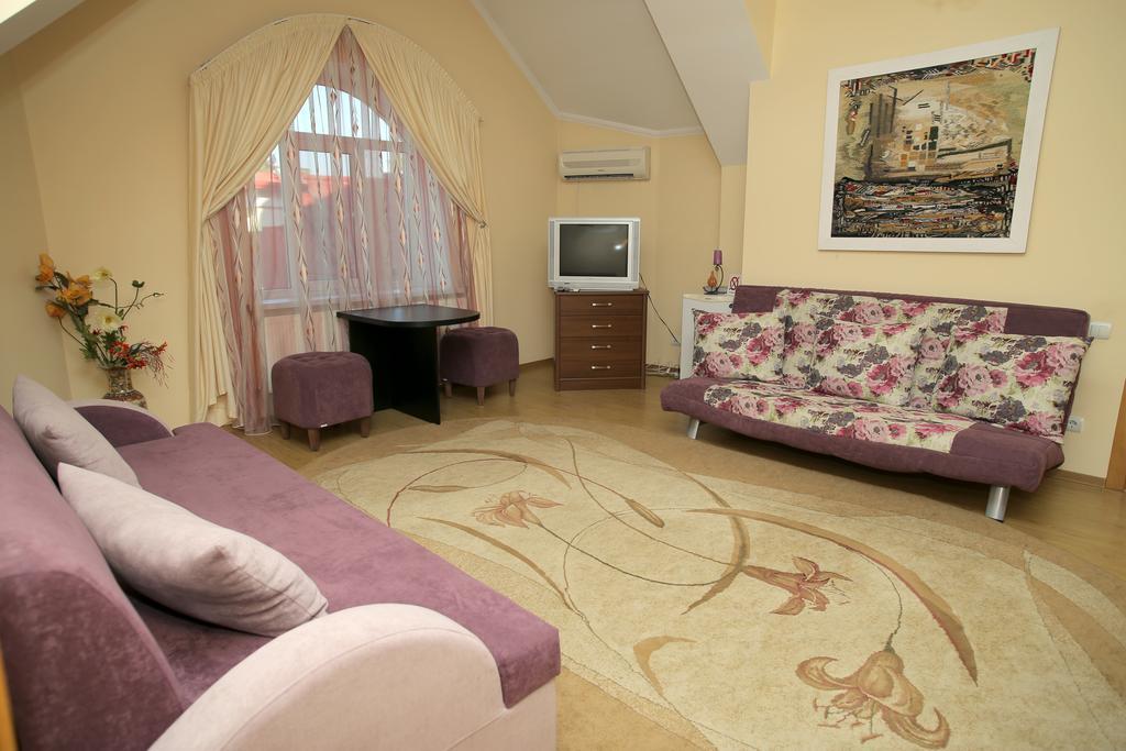 Majami Hotel Chişinau Exteriör bild